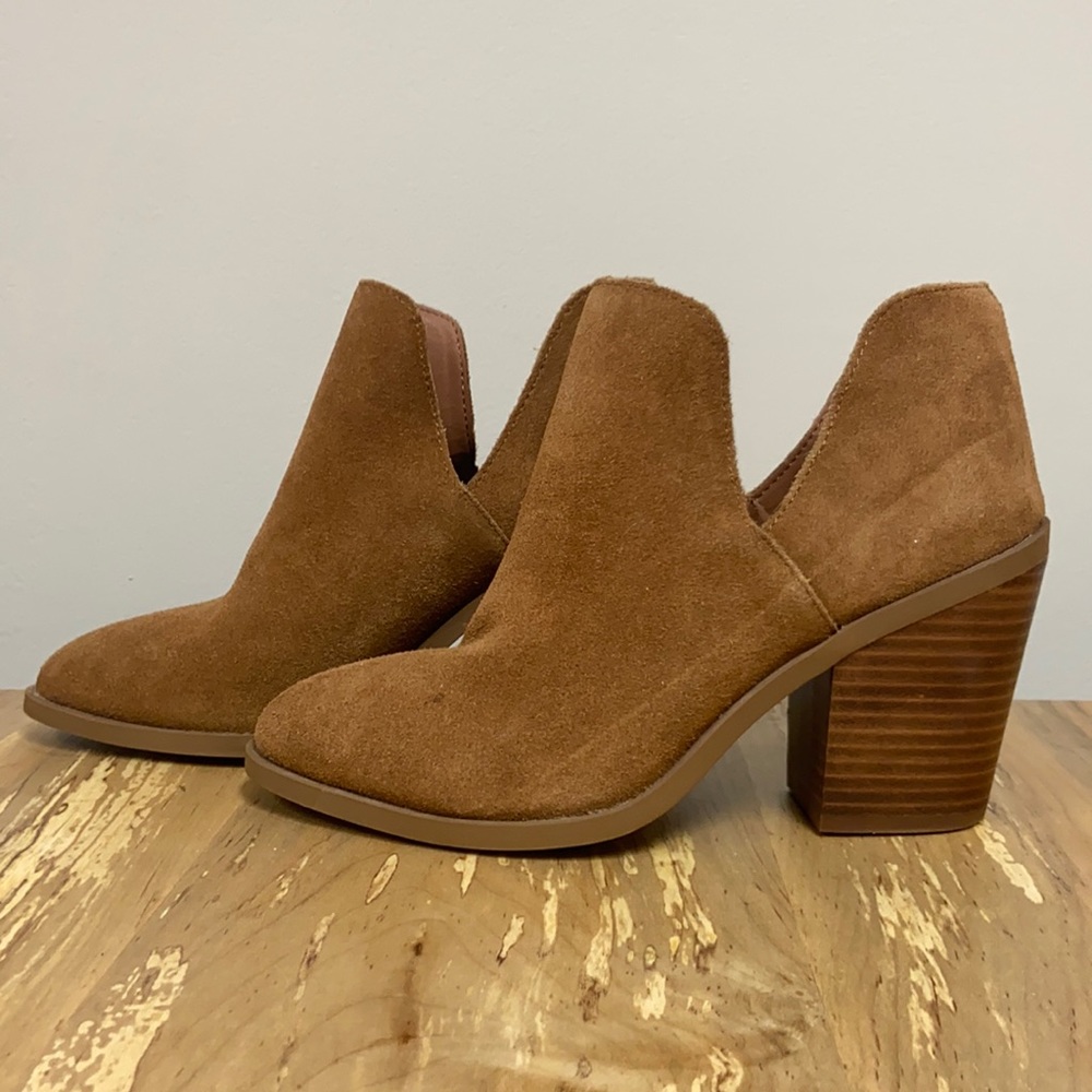Steve Madden Cognac suede booties